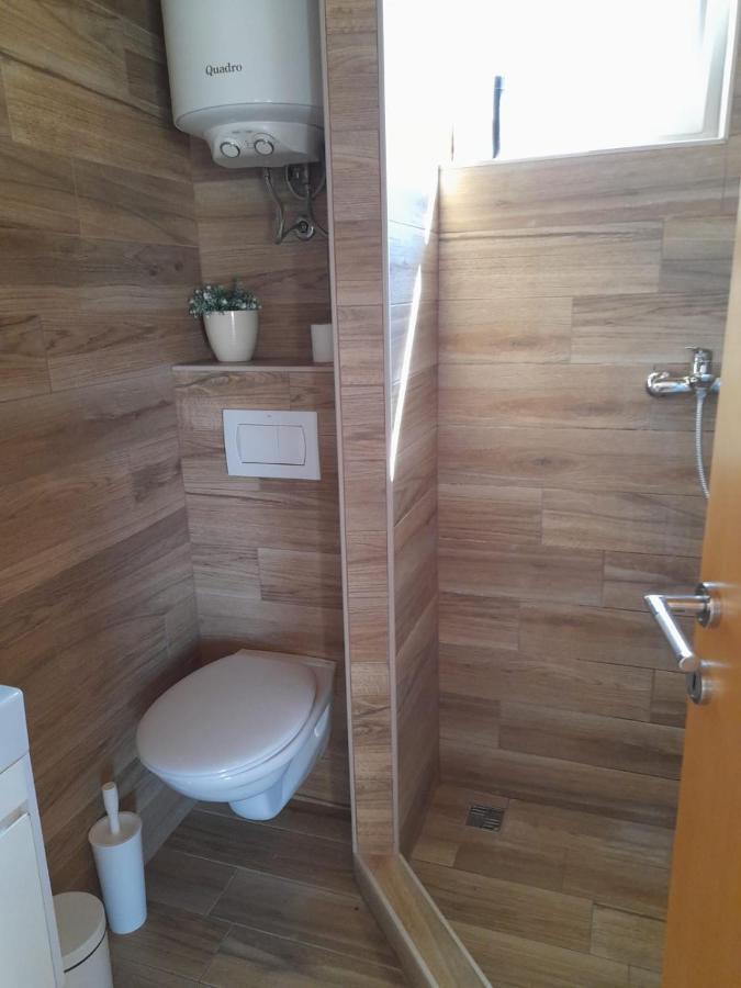Apartman Jurisic Vir Exterior photo