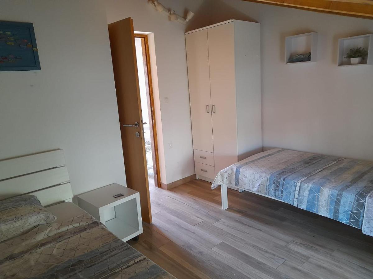 Apartman Jurisic Vir Exterior photo